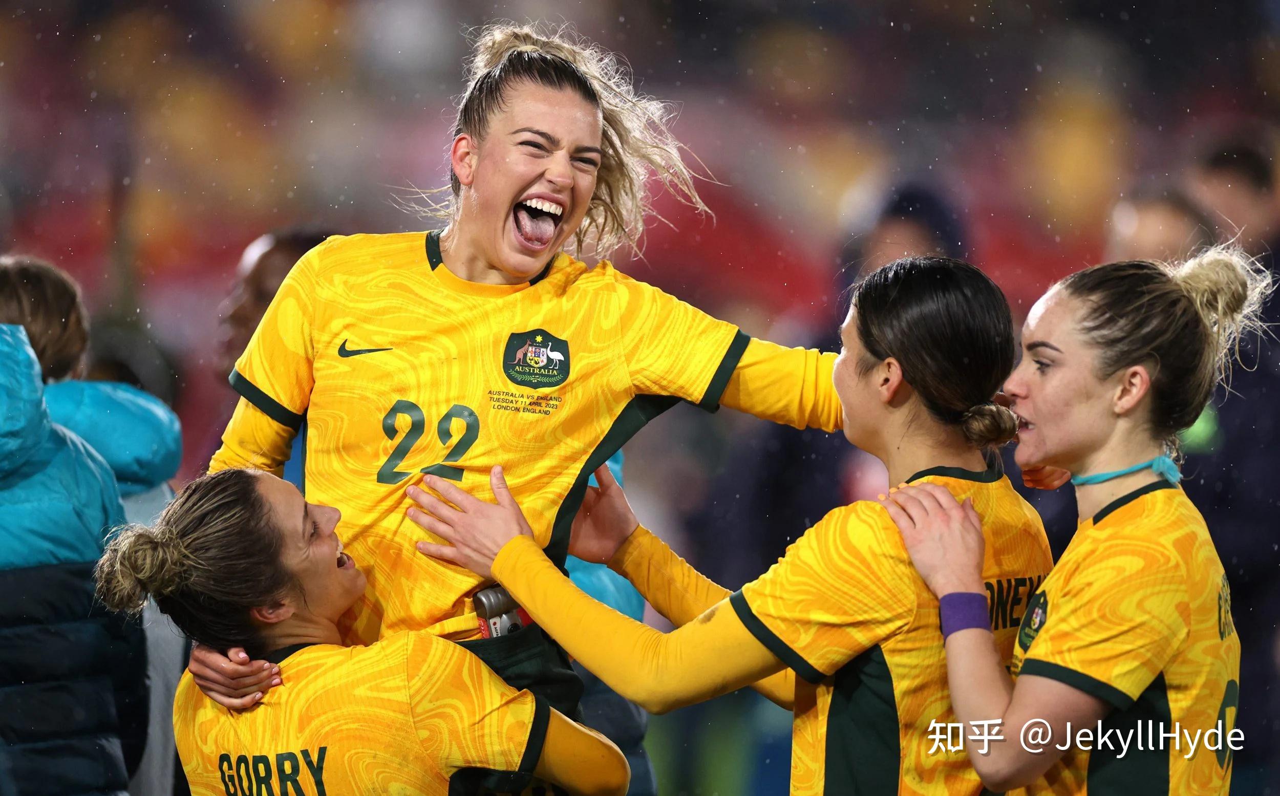 丹麦羽毛球队碾压中国羽毛球队，陶菲克制霸全场