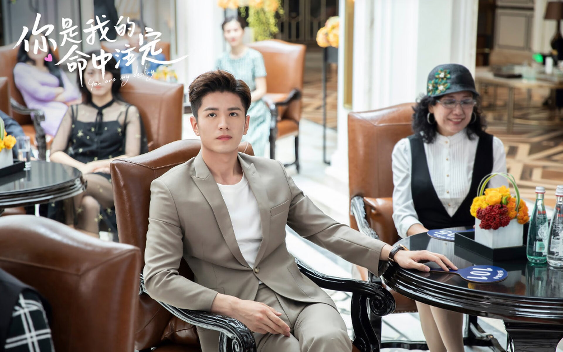 平行世界的足球周末，当袋鼠军团锁死蓝黑，红魔少年在德甲之巅加冕