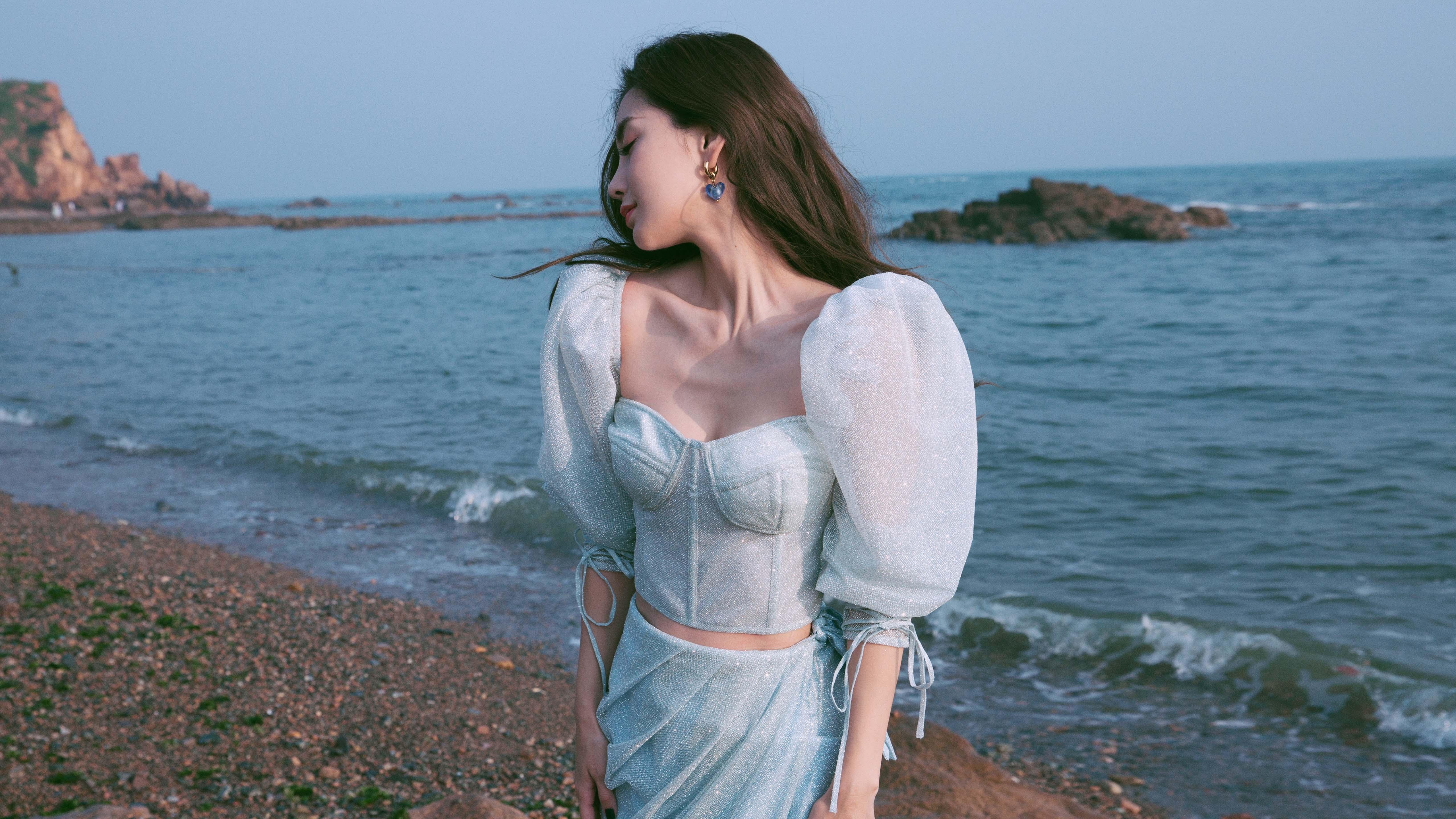 唯一性，当国王与莫兰特，在不同大陆改写冠军剧本